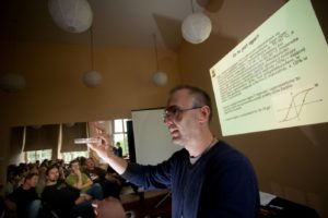 Dr Jaroslaw Kulbat, psycholog . Sesja zdjeciowa odbyla sie na terenie Szkoly Wyzszej Psychologii Spolecznej , ul. Ostrowskiego 30, Wroclaw.