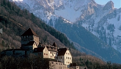 Liechtenstein – skrawek tradycji w oceanie ,,postępu”