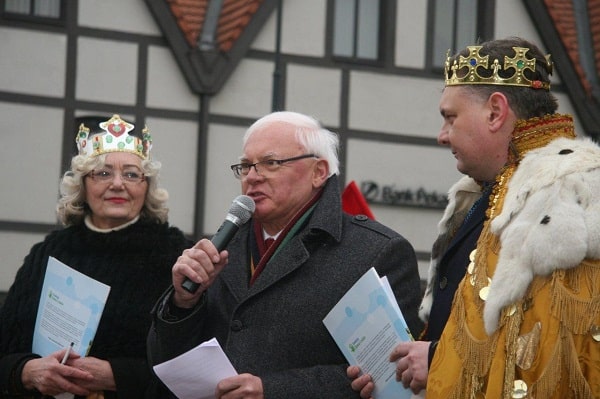 seniorzy świętują urodziny króla Kazimierza