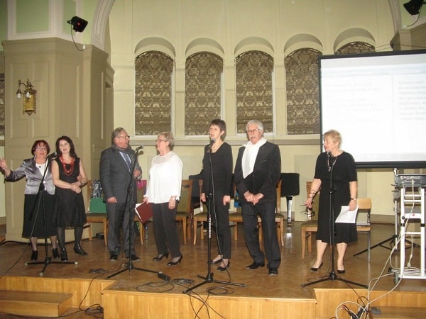 Wstęp teatrzyku seniorów z Uniwersytetu Trzeciego Wieku
