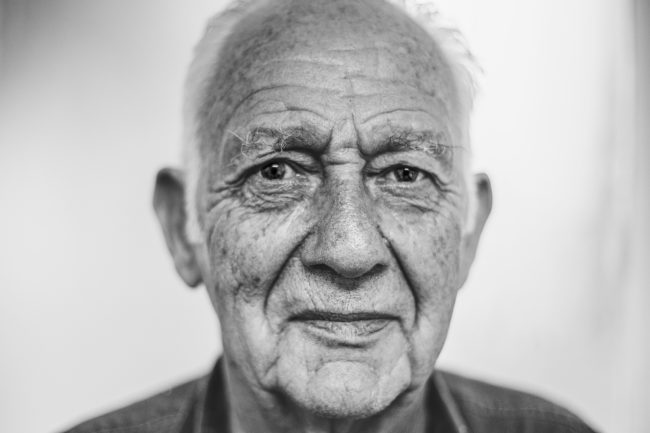 To choroba Alzheimera czy zwykłe starzenie się?