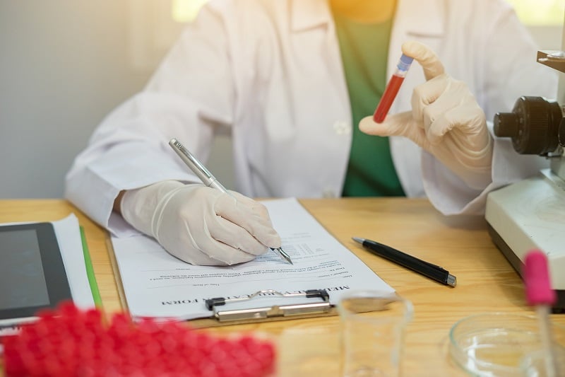 Badania Kliniczne Przyjazne dla Pacjenta – kompendium wiedzy
