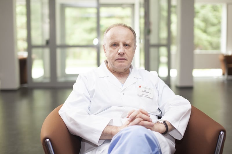 Nowy koronawirus uszkadza serce – wyjaśnia prof. Adam Witkowski