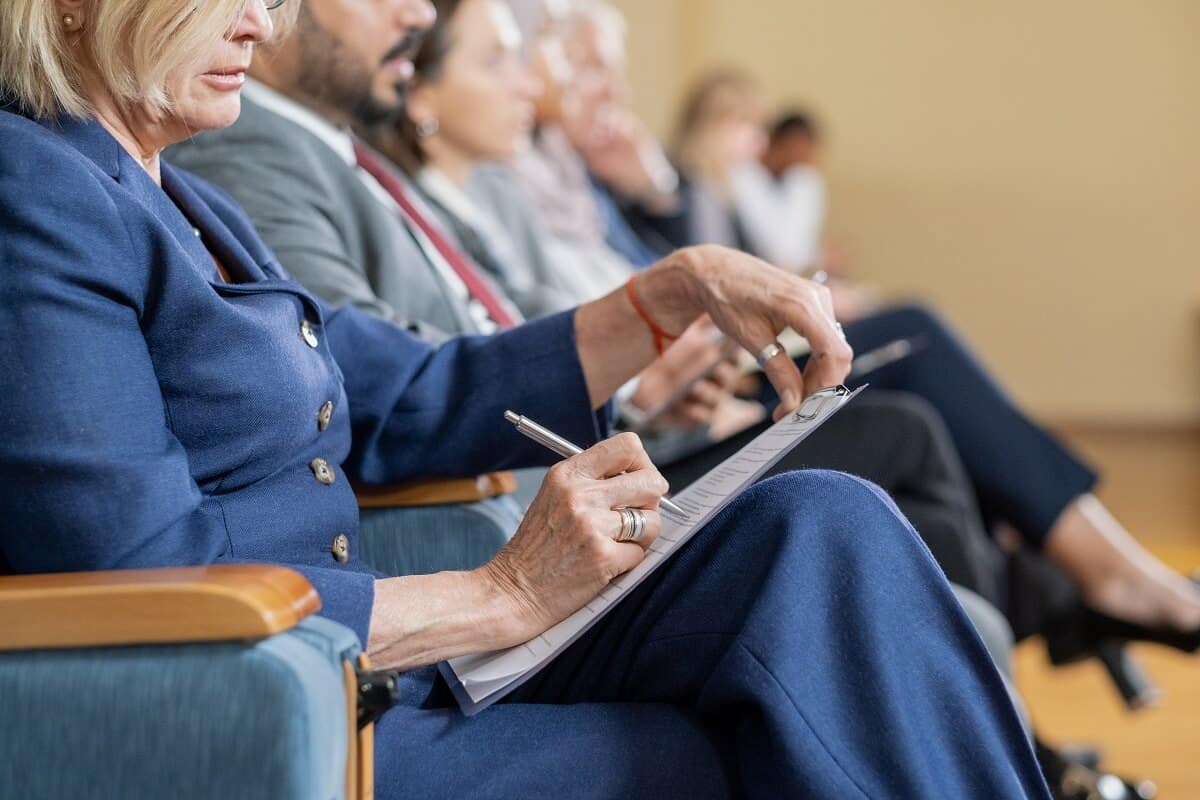 RADY SENIORÓW w lokalnym pejzażu społecznym [ANALIZA TRENDU]