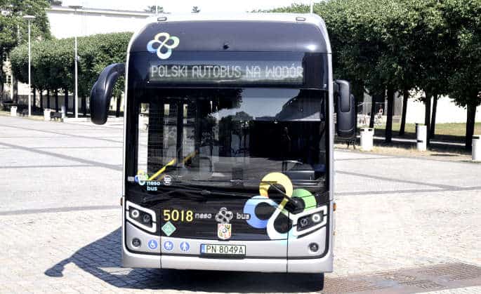 Autobusem napędzany wodorem. Idzie nowe?