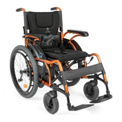 Elektryczny wózek inwalidzki na dużych kołach