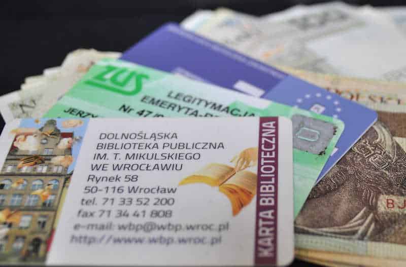 Zabieranie pieniędzy emerytom [Felieton niezadowolonego emeryta]