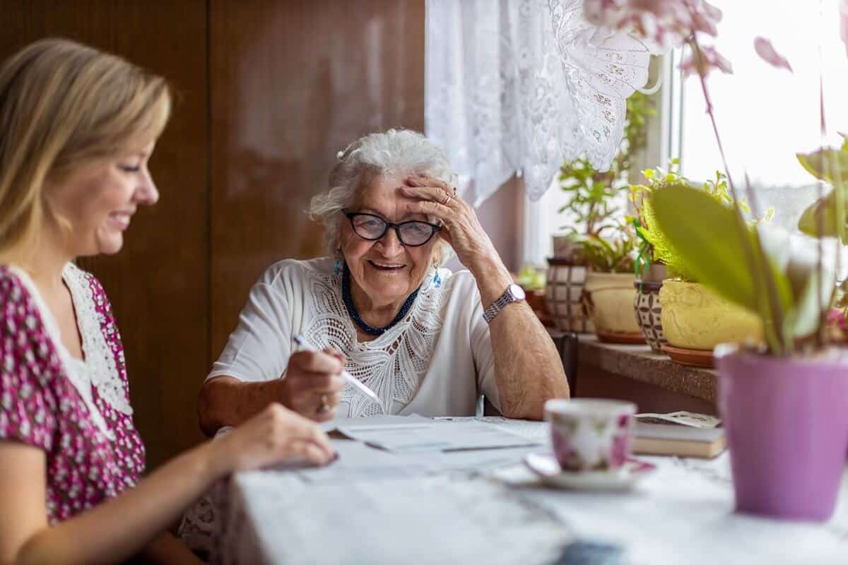 Usługi sąsiedzkie – nowa forma wsparcia dla seniorów [od 1 listopada]