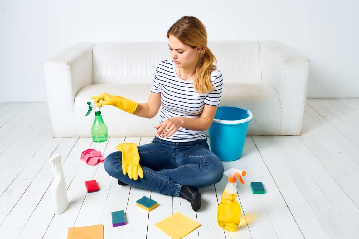 Ranking środków czystości: 10 super skutecznych preparatów do sprzątania kuchni, łazienki, salonu i sypialni