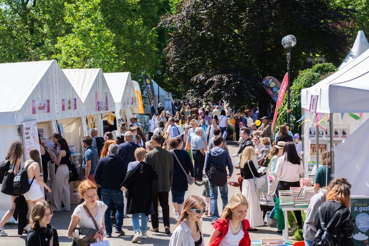 Festiwal Książki Opole 2024 [7-9 czerwca]: niezapomniane wydarzenie dla seniorów, jak i wnuków