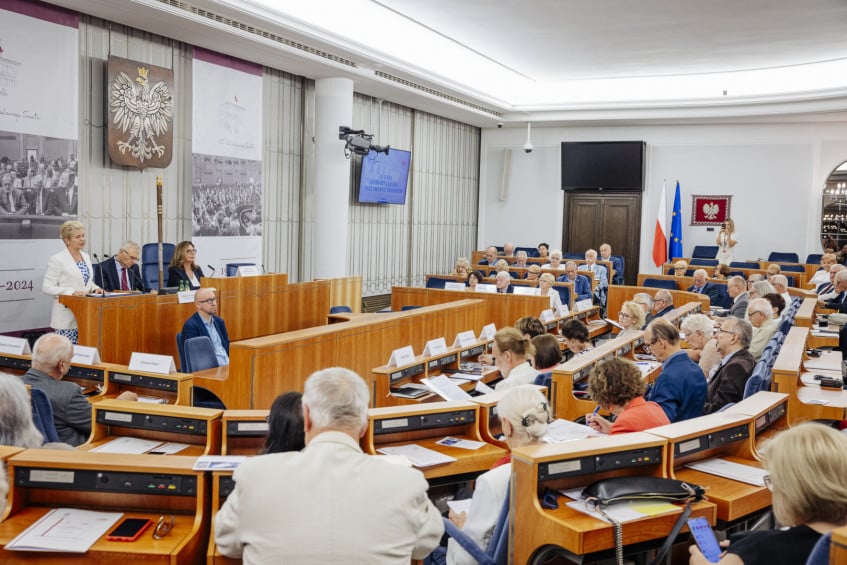 IX Sesja Obywatelskiego Parlamentu Seniorów: Kluczowe ustalenia i apel o wzmacnianie bezpieczeństwa seniorów
