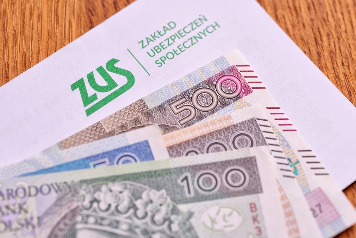 Wniosek o tzw. rentę wdowią: wnioski ERR i ERWD – jak i kiedy złożyć? [INSTRUKCJA]